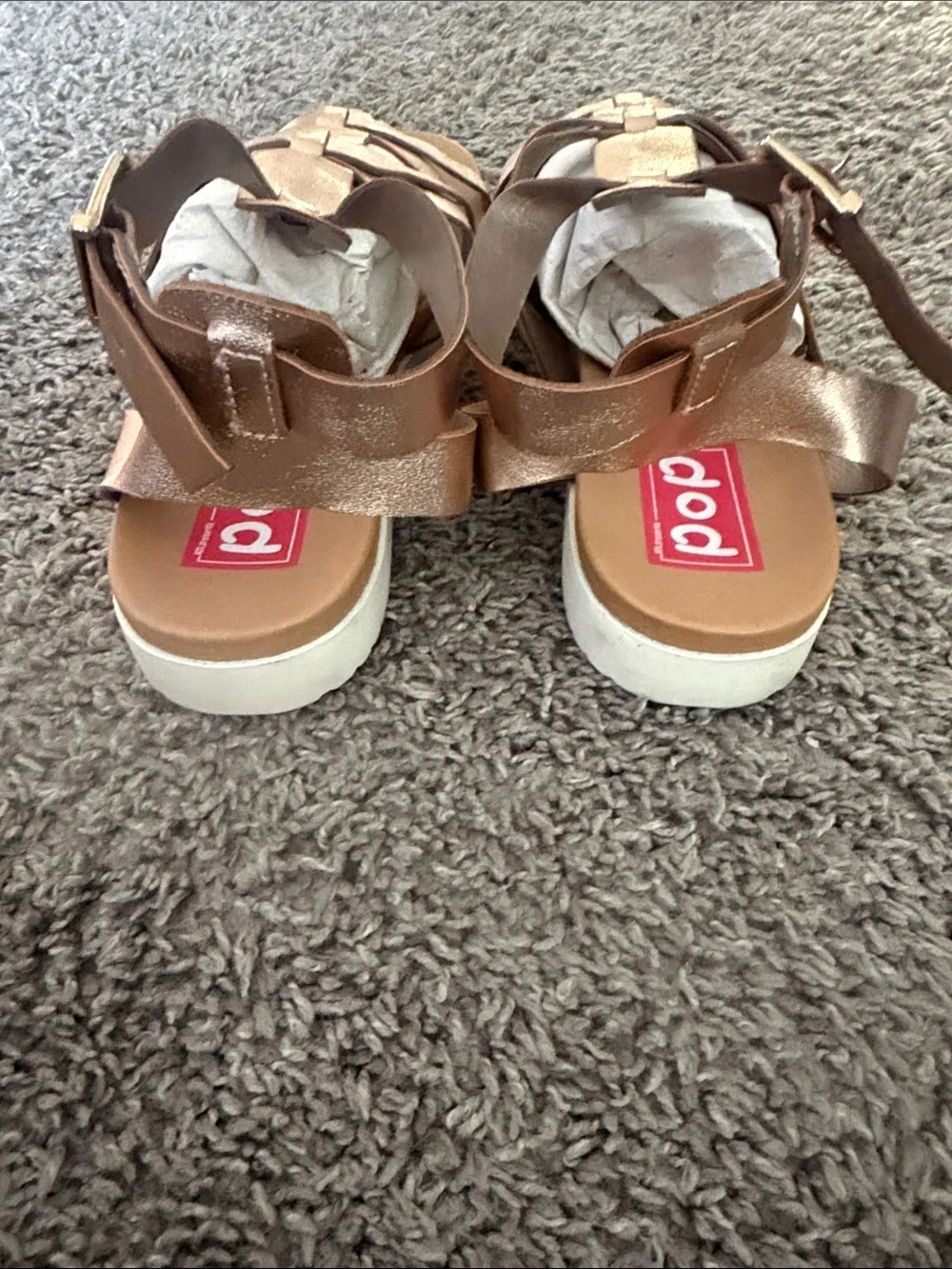 Women’s Metallic Rose Gold Gladiator Sandals with Ankle Buckle